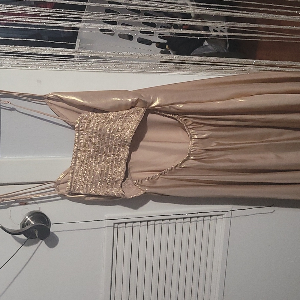 Dress - Picture 5 of 5